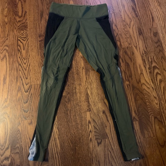 PINK VS Olive and Black Leggings with Mesh Pockets - Picture 2 of 6